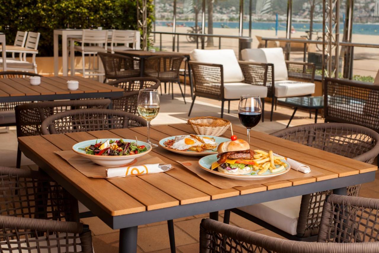 Hotel Monterrey Roses By Pierre & Vacances מראה חיצוני תמונה